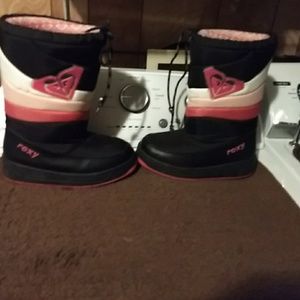 Roxy sz 6 snow boots